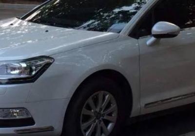 白色汽車貼膜顏色怎么選