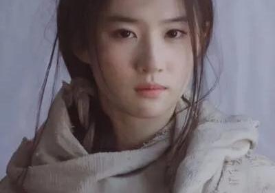 ?劉亦菲唯一承認(rèn)的男朋友宋承憲，原來他是韓國的胡歌，可惜分開了